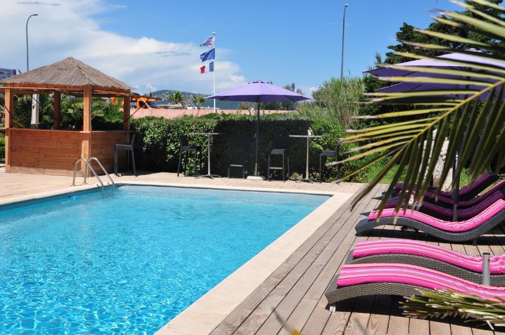 Hotel De La Vierge Noire Sainte-Maxime Exterior foto